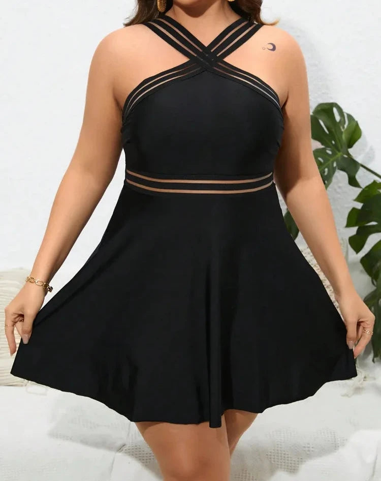 Maiô Preto Plus Size com Saia Embutida e Detalhes que Transformam